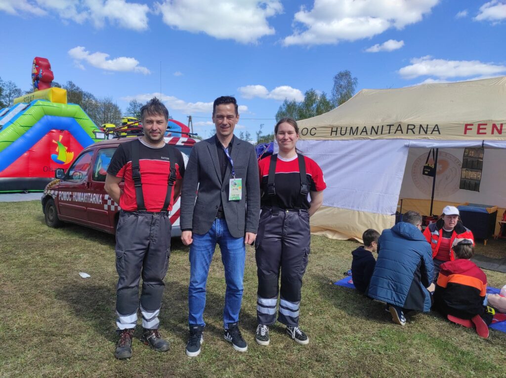 Stowarzyszenie Pomocy Humanitarnej Feni Współpraca