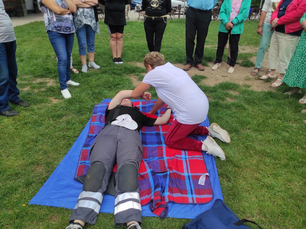 Stowarzyszenie Pomocy Humanitarnej Feni Nauka Pierwszej Pomocy