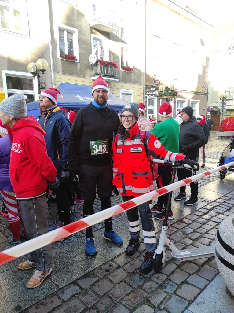 Stowarzyszenie Pomocy Humanitarnej Feni Bieg Mikołajkowy